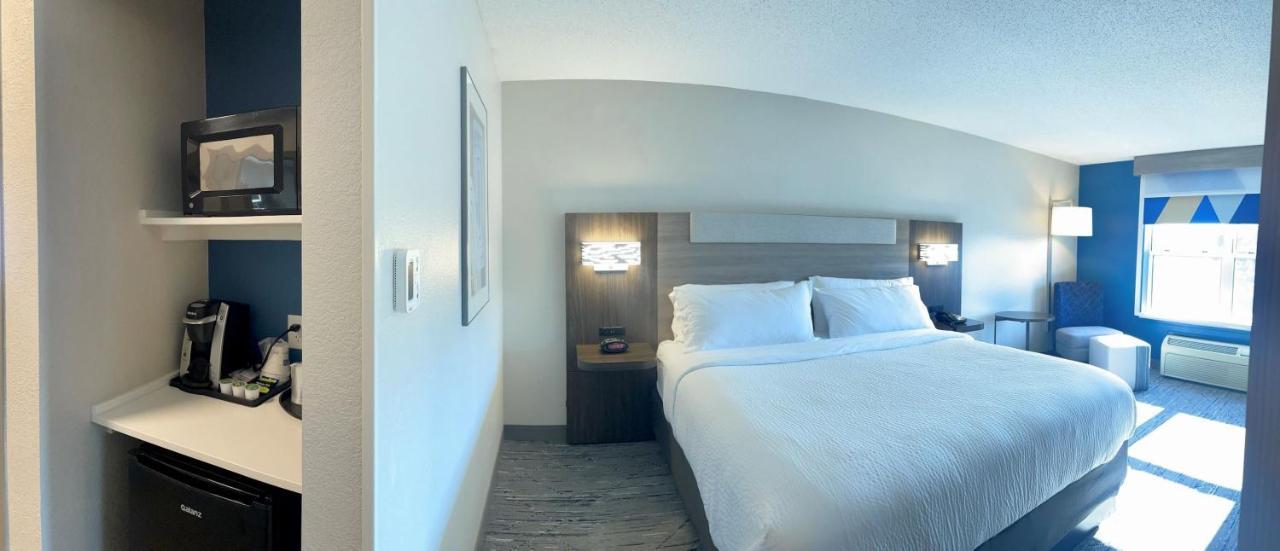 Holiday Inn Express & Suites Marquette By Ihg Dış mekan fotoğraf