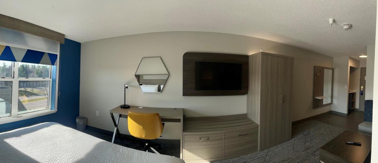 Holiday Inn Express & Suites Marquette By Ihg Dış mekan fotoğraf