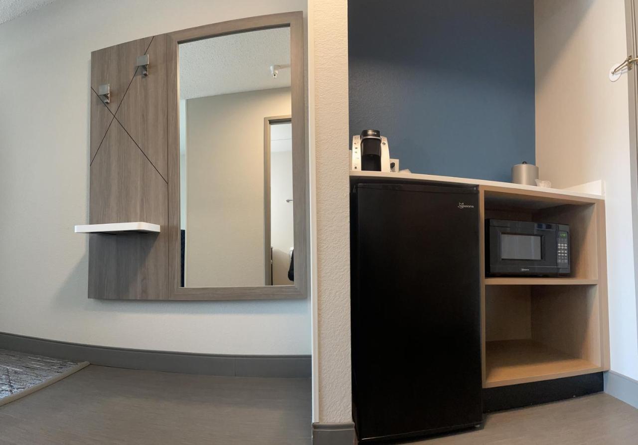Holiday Inn Express & Suites Marquette By Ihg Dış mekan fotoğraf
