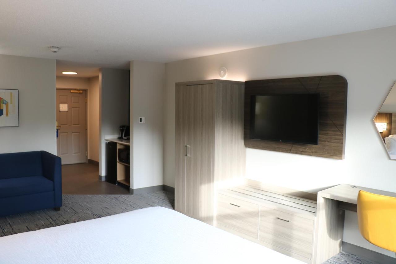 Holiday Inn Express & Suites Marquette By Ihg Dış mekan fotoğraf
