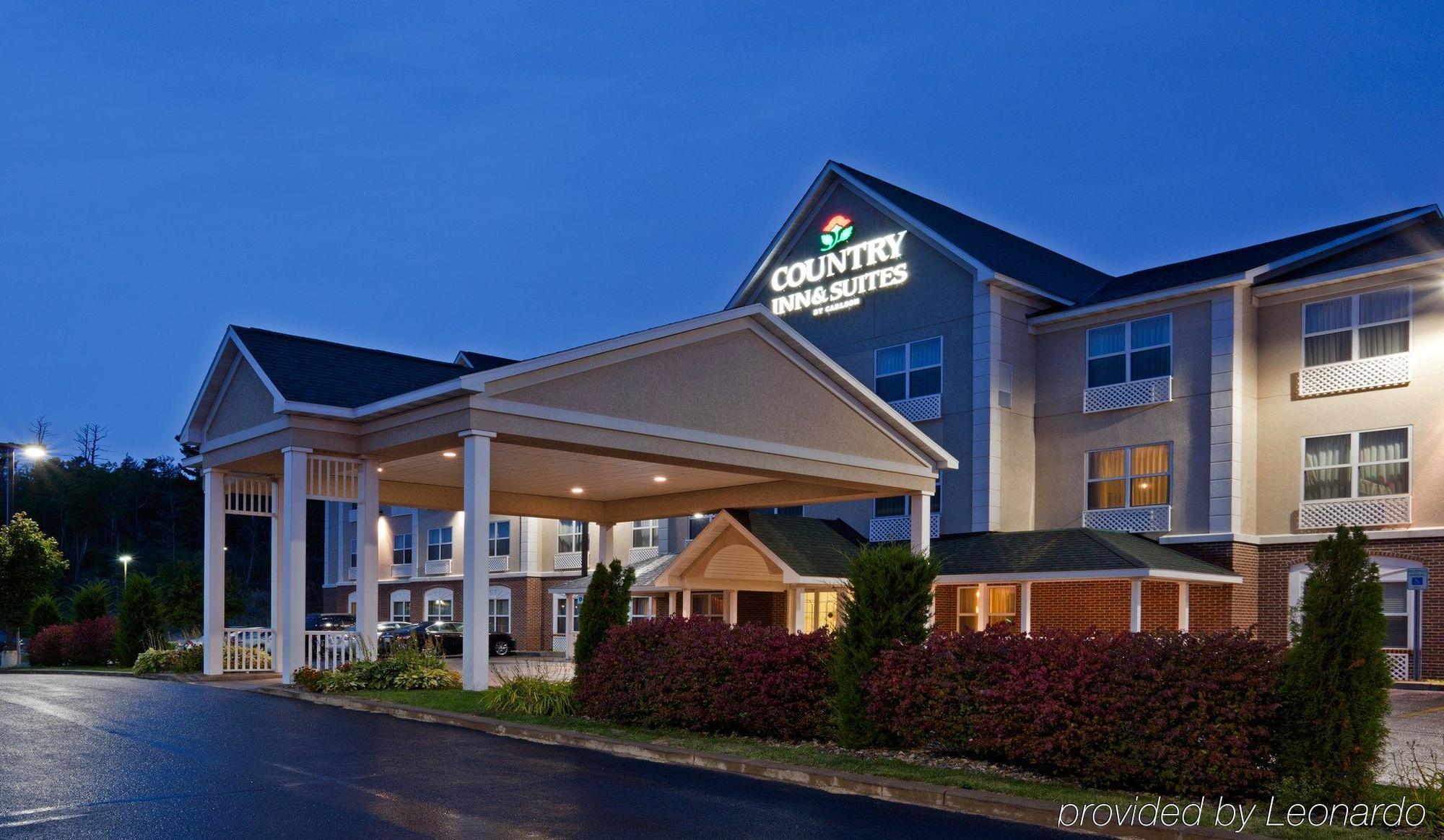 Holiday Inn Express & Suites Marquette By Ihg Dış mekan fotoğraf